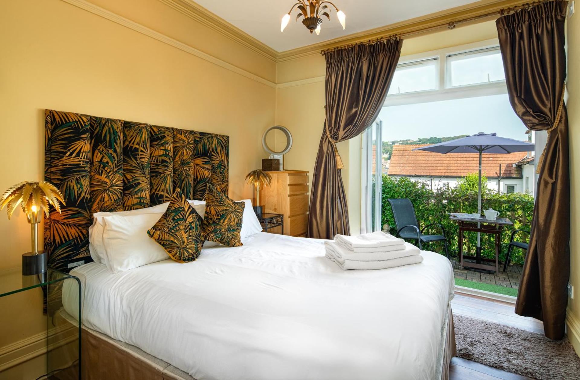 Westwood Guest House Лайм-Реджис Экстерьер фото